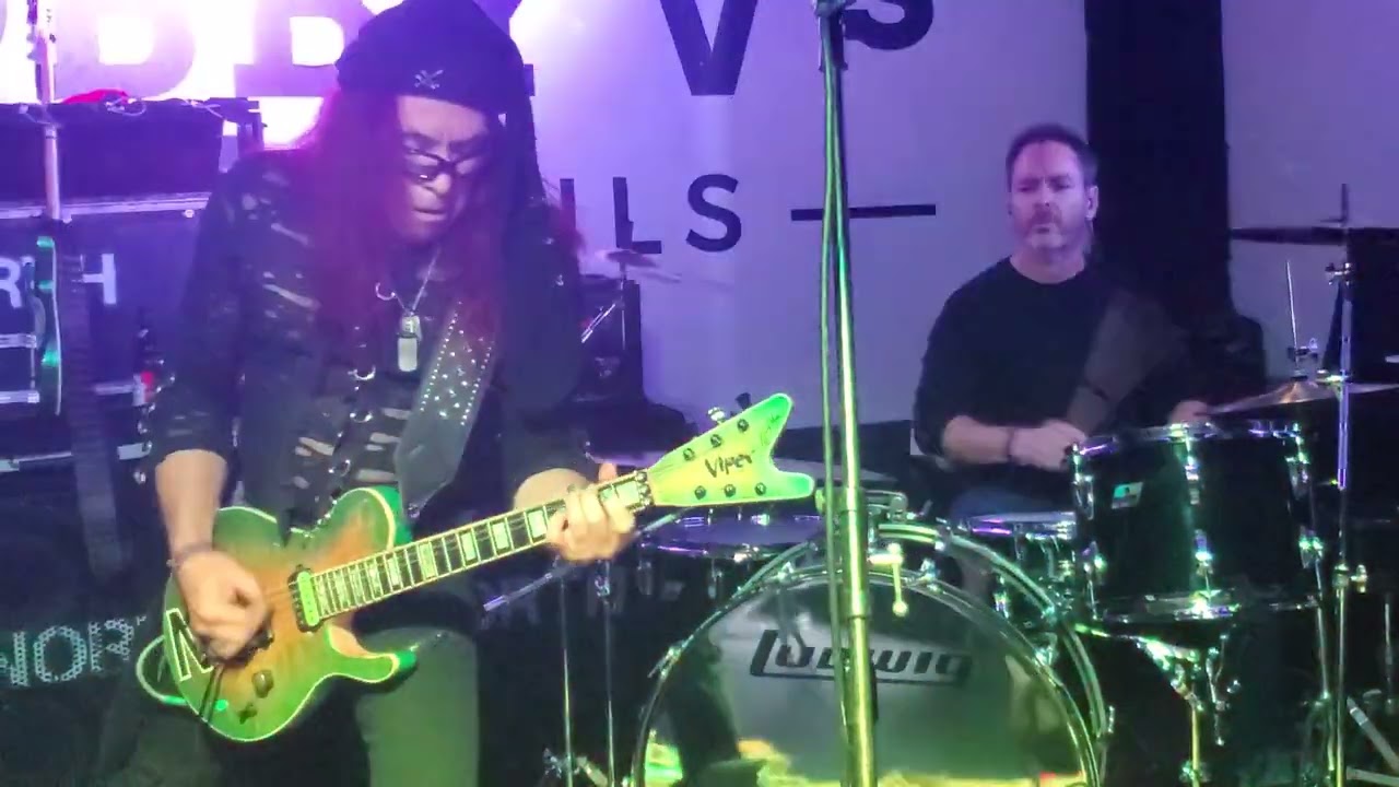 Ronny North - "Race With Me"