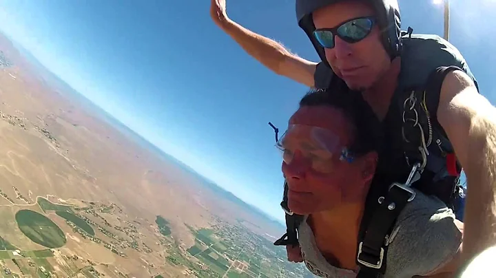 Teresa Callahan's Tandem skydive!