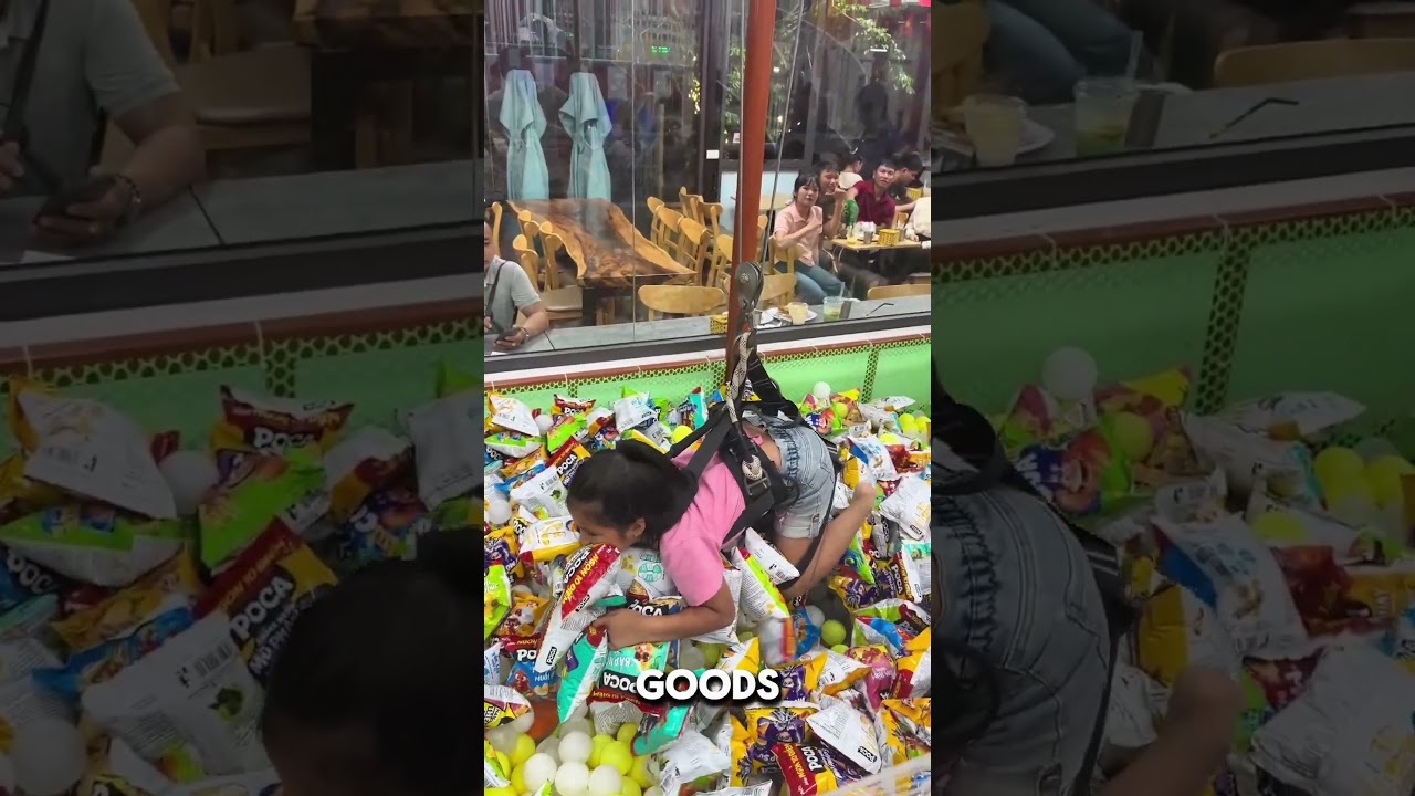 The Human Claw Machine🧍‍♂️