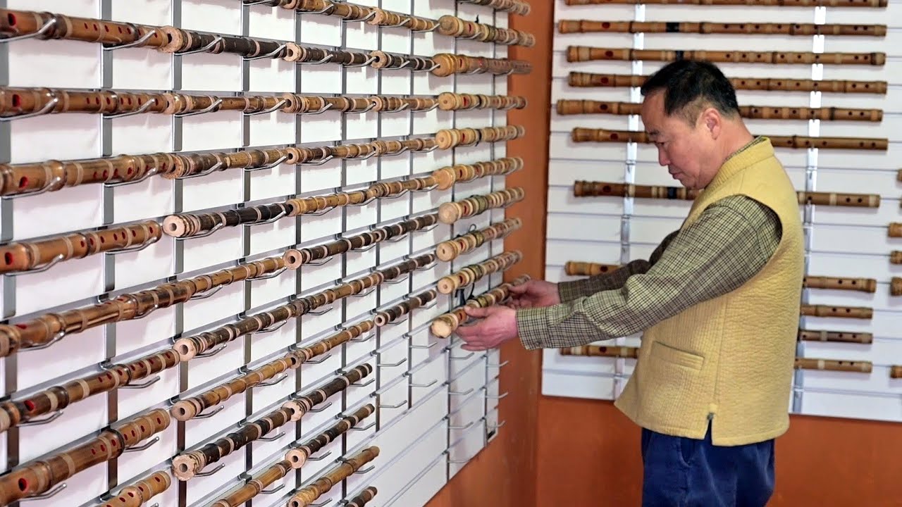 Корейский завод по производству музыкальных инструментов, производящий один тэгым из двух бамбуков.
