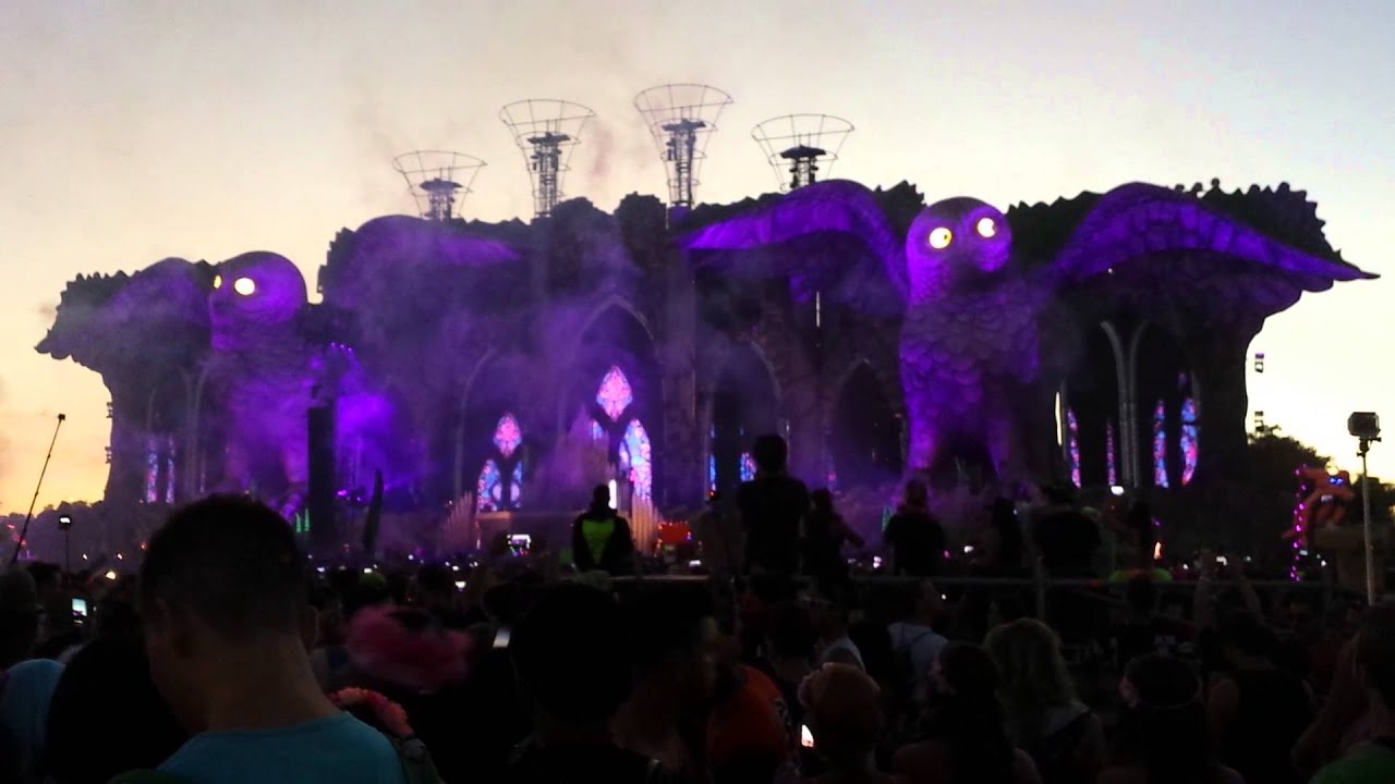 Yellow Claw at EDC Orlando 2014 ... massive intro