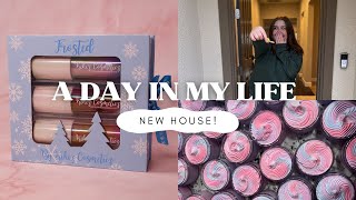 A day in my life ~ Running my lip gloss business + How I edit my Christmas content!