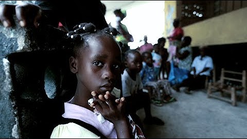 What is UNICEF doing about Ebola in West Africa?