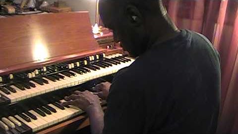 Testing A Rebuilt Leslie 122 Amplifier