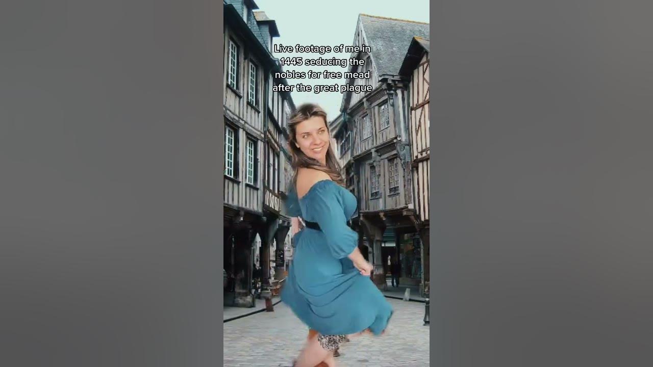 Prithee- I crave a sip 😁 #medievaltiktok #medieval #bardcore #hotwenchsummer