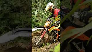 Download Lagu aku leleh. MP3