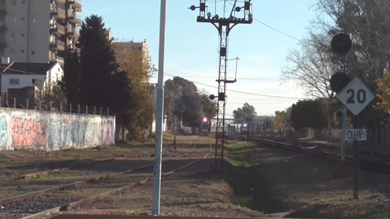 Segundo traslado de locomotoras chinas CRRCC DD5A1 a su paso por caseros 9/6/17