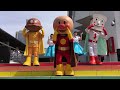 アンパンマン、カレーパンマン、しょくぱんまんの素敵なダンスショー