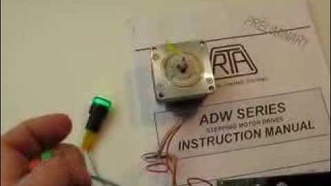 Контроллер шагового двигателя с аналоговым регулятором скорости