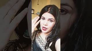 Ac Lagva Kamra Mein Main Garmi Se Mari