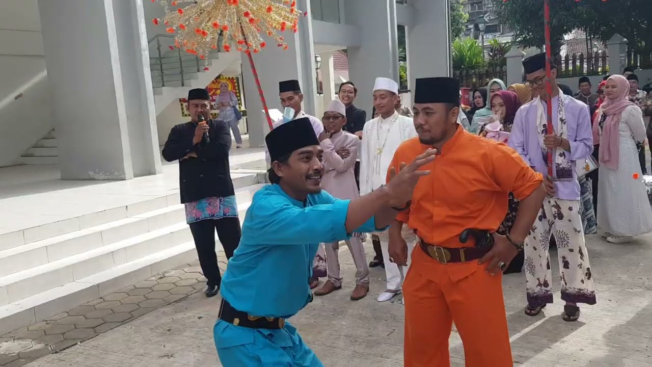 PALANG PINTU SANGGAR KEMBANG KELAPA