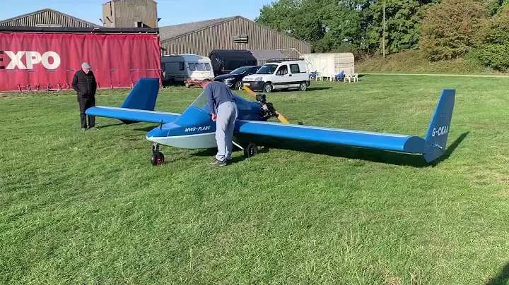 Mike Whittaker's MW9 Plank takes off