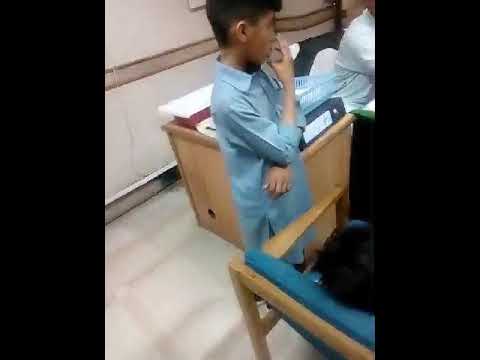 Chopala k awam Sui Gas office ihtijaj kerte hue