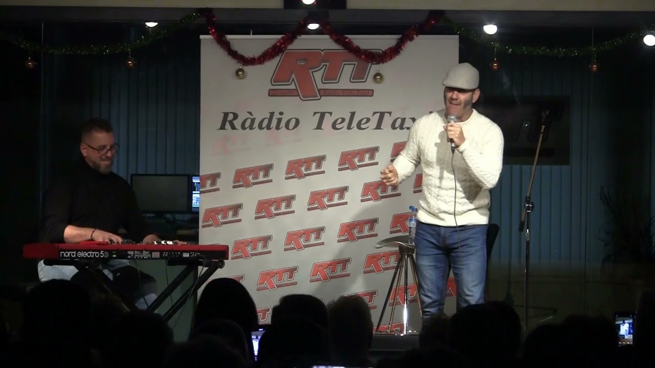 Paco Candela concierto acústico en Radio TeleTaxi