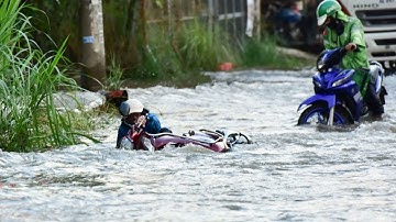 Sài Gòn mùa nước ngập: Triều cường ở Sài Gòn dâng cao nhất từ đầu năm