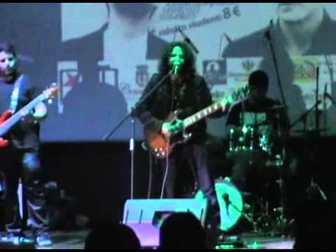 Barbascura X (e i Rockloba) - Fammi del male live (2013, Conversano)