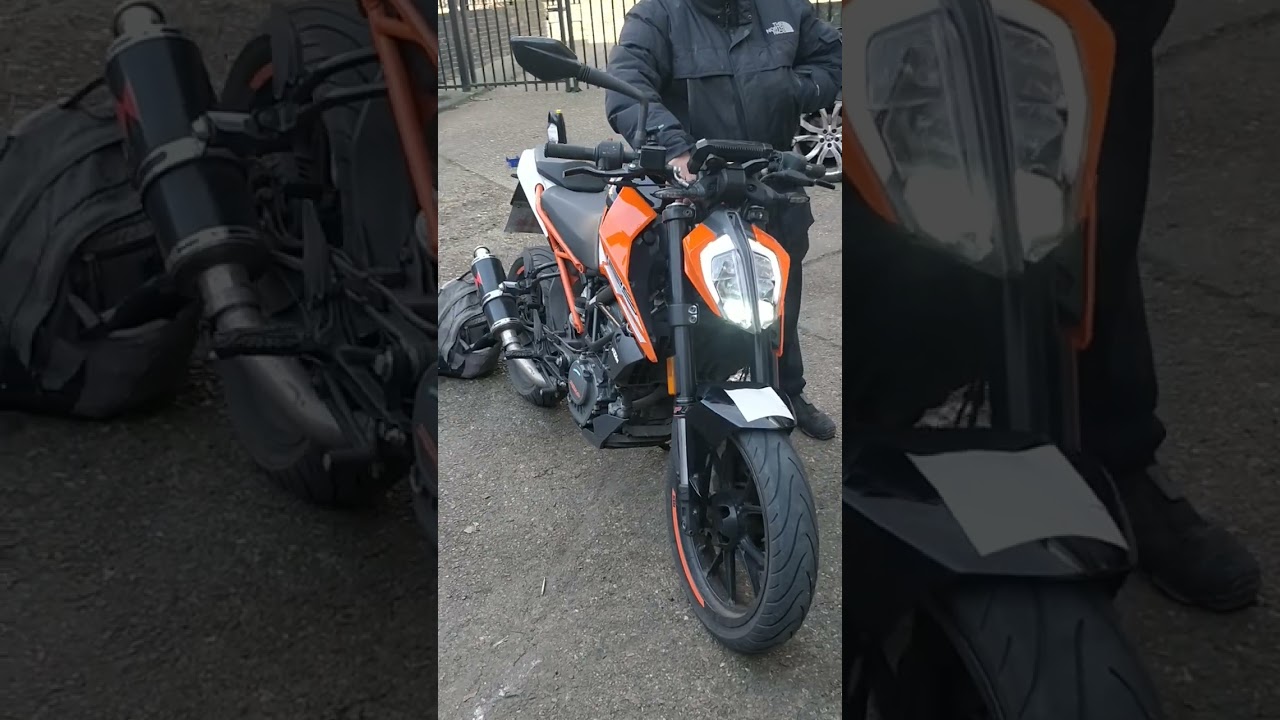 KTM duke 125 sound vs Harley Davidson sound.