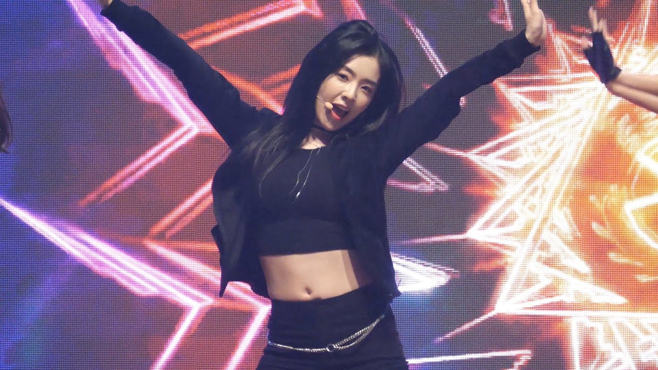 [4K] [180302] 레드벨벳 Red Velvet (아이린) - 빨간맛 Red Flavor (서울호서전문학교 입학식) 직캠/Fancam by PIERCE