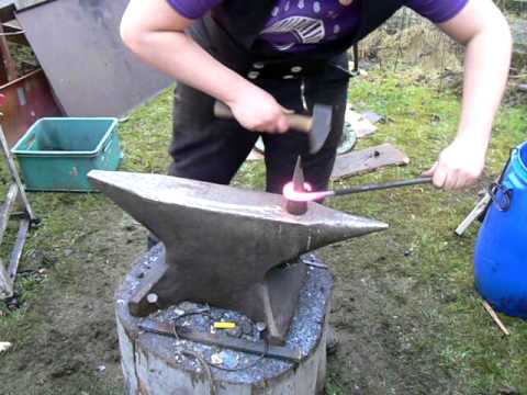 How to forge a "Sauschwanz"