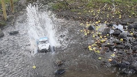 RC Fun Everyday - Axial Yeti RTR bobbing for apples ;) causing a splash!