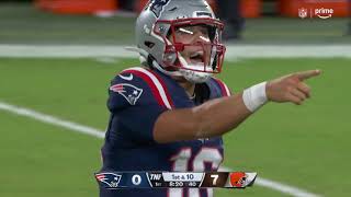 Tommy DeVito floats it to Kyle Williams for the easy score