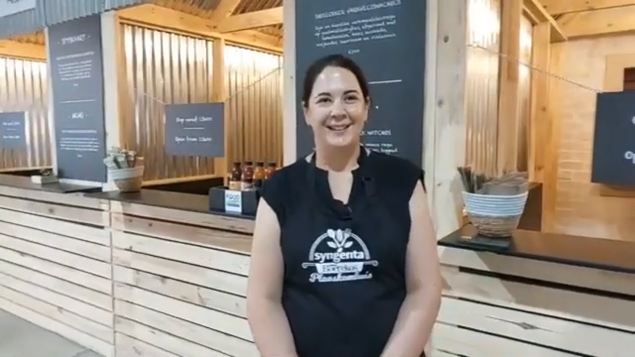 Arina du Plessis, redaktrise van Landbou Boerekos is by NAMPO 2024.