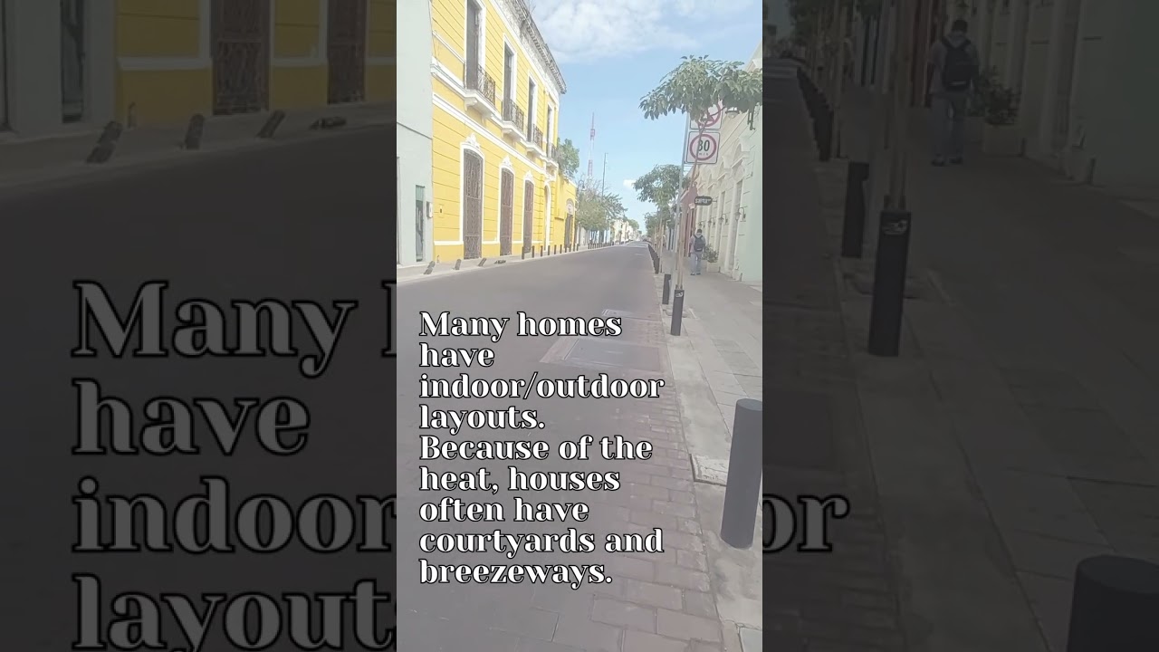 A casual walk through the streets of Mérida A casual walk through the streets of Mérida