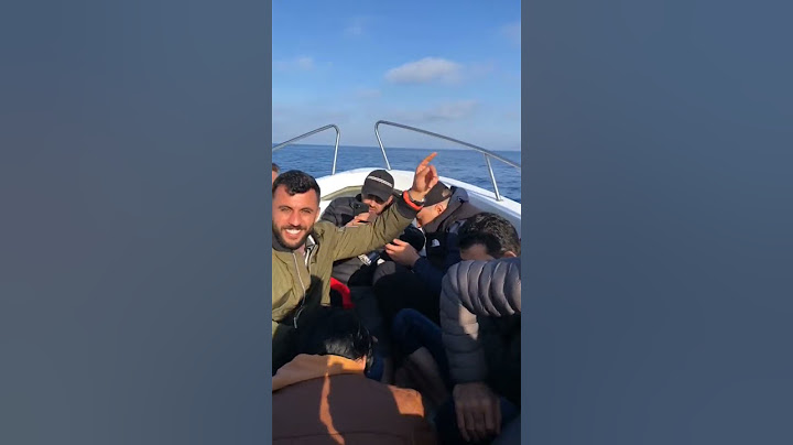 قراب سريع يحمل الحراقة الجزائرين الى إسبانيا 🇩🇿🇪🇦✈️