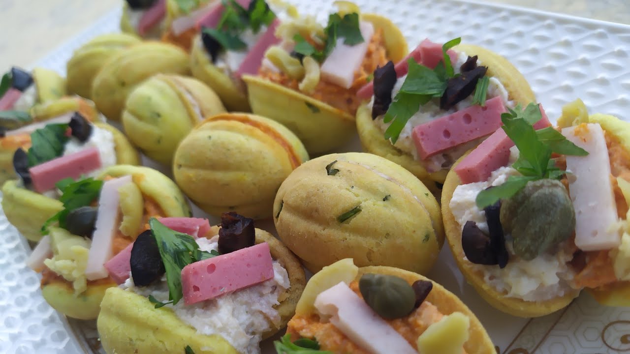 ابن واسهل زوزة مالحة تونسية هشوشة 🤤 و تذوب في الفم 🤤بعجينة واحد عملت 2 نكهات 👌تذوق وحدة تنسي الاخري