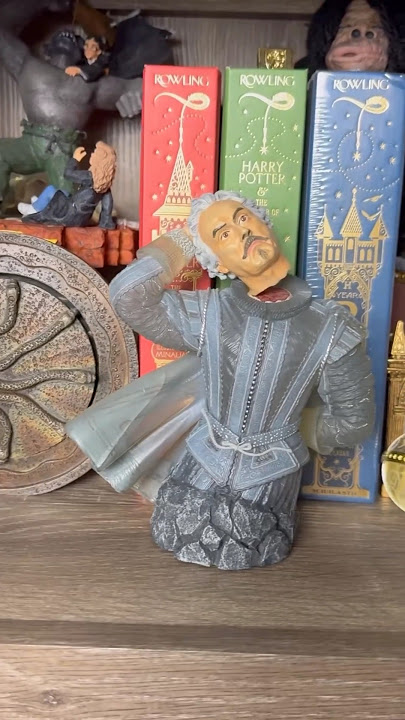 HEADLESS NICK UNBOXING #harrypottercollection #harrypotter #gryffindor #hogwarts #shorts #headless