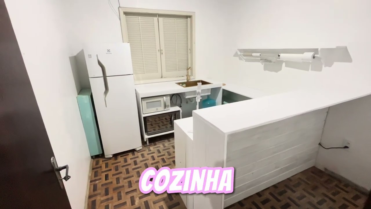 É POSSÍVEL TER UMA COZINHA FEITA DE TÁBUAS?! 👀 