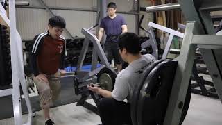 コンボツイストでディップ 筋トレ道場オリジナル種目 Aカテゴリ(筋出力アップ種目)その他三頭種目 筋トレ道場でのトレーニングの参考にして下さい 2020年4月18日 コンボツイストでディップ 筋トレ道場オリジナル種目 Aカテゴリ(筋出力アップ種目)その他三頭種目 筋トレ道場でのトレーニングの参考にして下さい 2020年4月18日