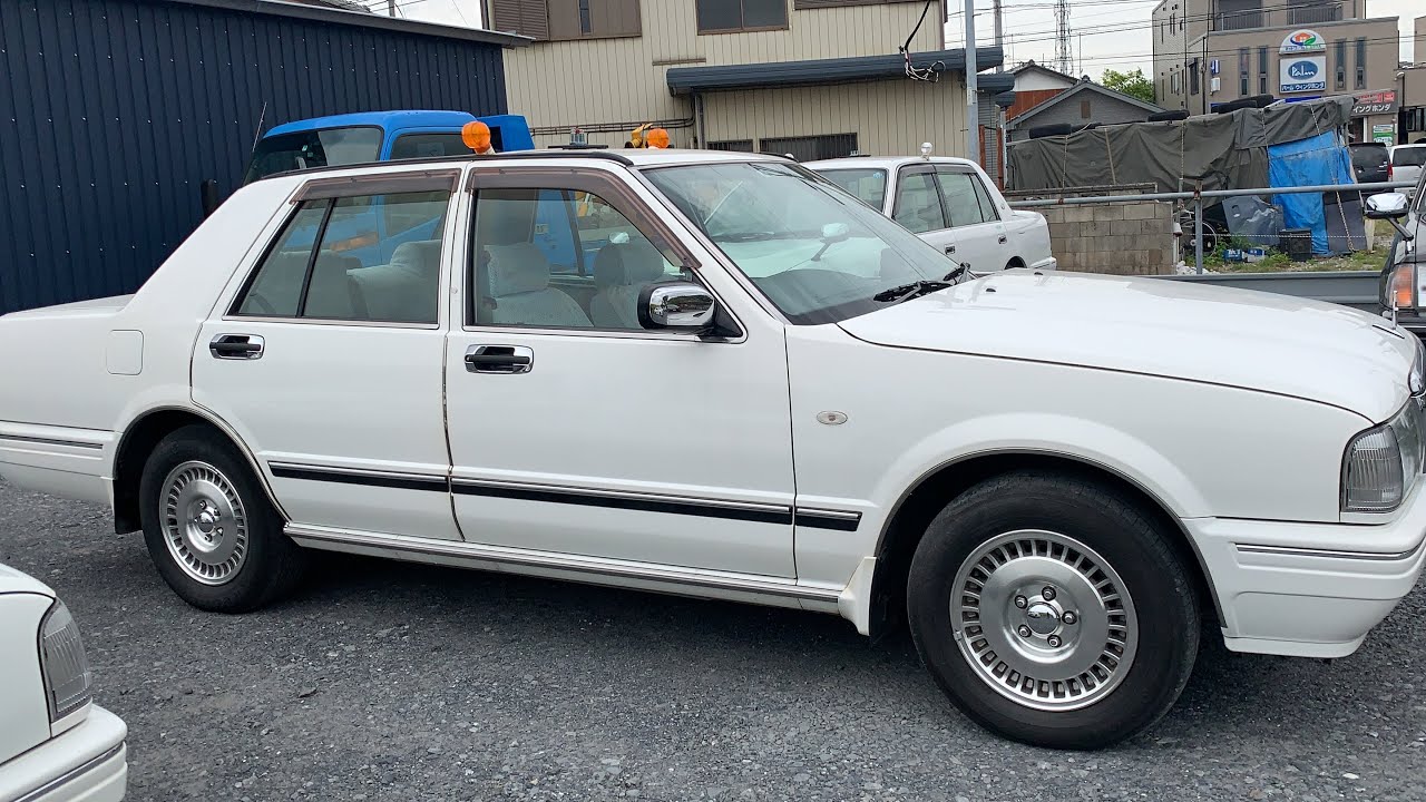 Private Taxi) 2012 Cedric LPG QJY31, excellent condition with a