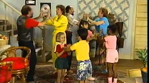 Sharon, Lois & Bram - Head and Shoulders Baby