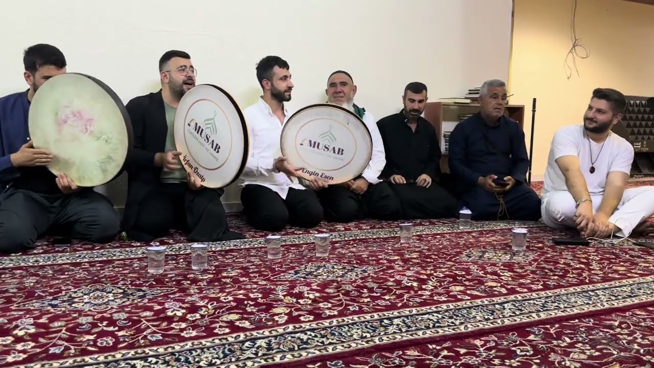 Bu Ortamı Hiçbiryerde Bulamazsınız.. Defler Çalınıp İlahiler Söylendi!! / M.Ahmet Fescioğlu