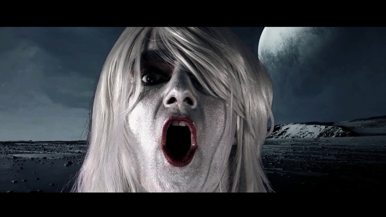 Mimi Bigarse - Robot Lover (Official Video)