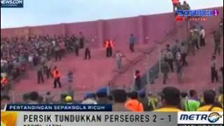 [HEBOH] Final Sepak Bola Piala Gubernur Jatim Diwarnai Kericuhan