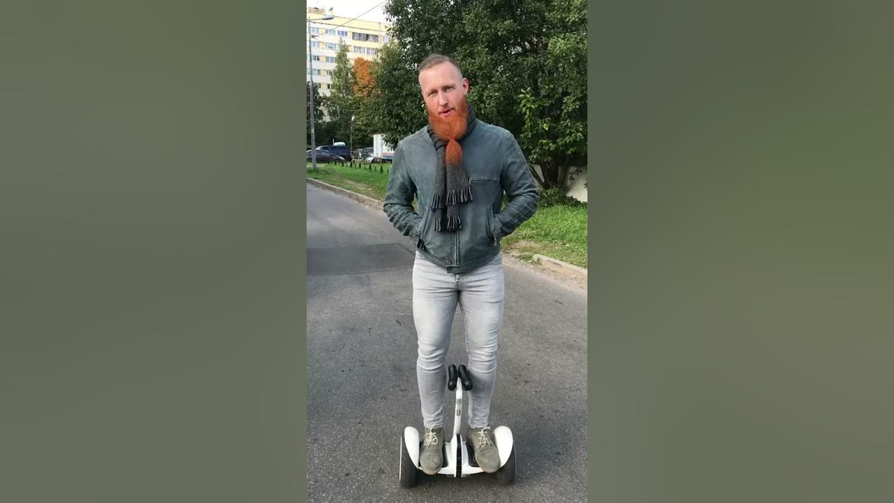 Мем дед на гироскутере с котом Батя может YouTube