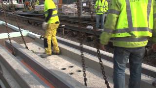 Rups-telescoopkraan aan het werk op 24 Oktoberplein - v.d. Tol kraanverhuur