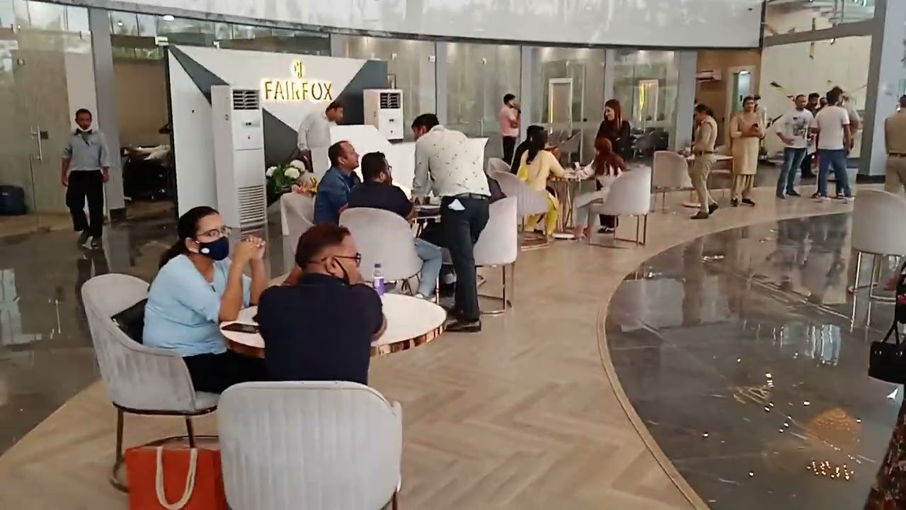 Beware of this Fairfox EON builder. This Noida builder cheated us.