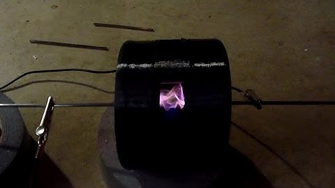 Dramatic Demonstration of Magnetism effecting electricity (unedited)