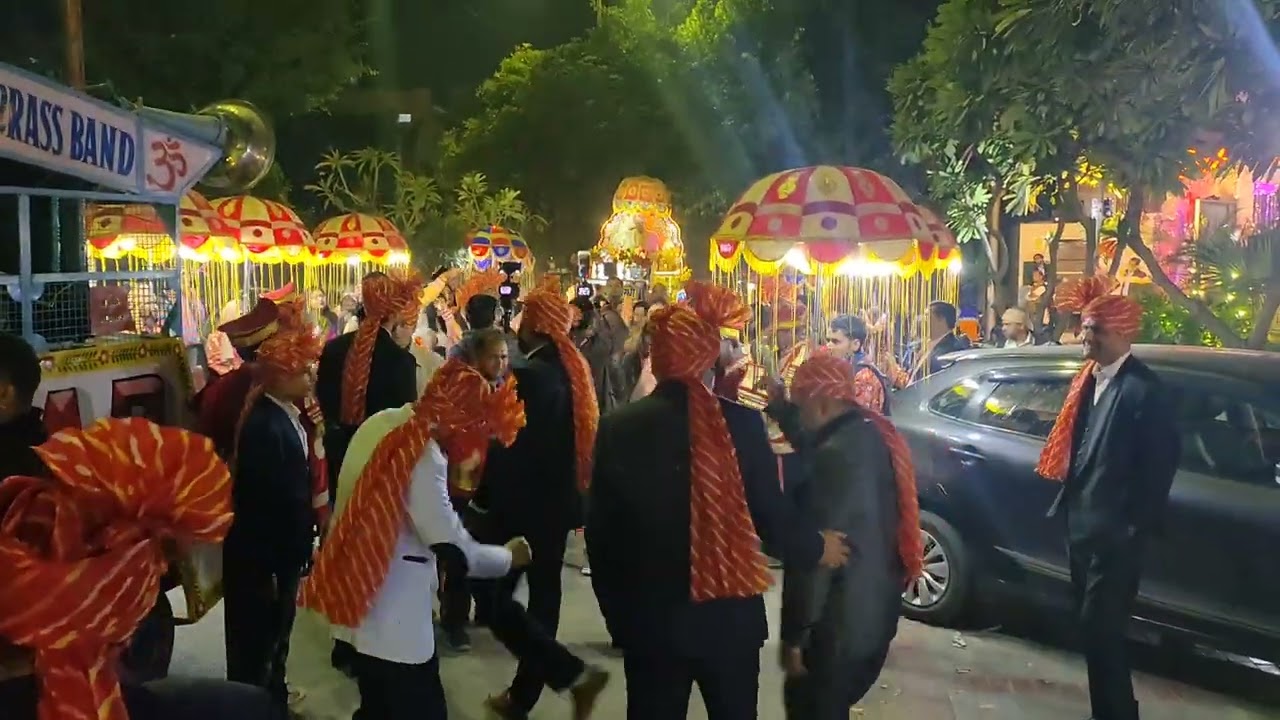 Popular Band Bhootnath, Indira Nagar, Lucknow. ( Procession movement).