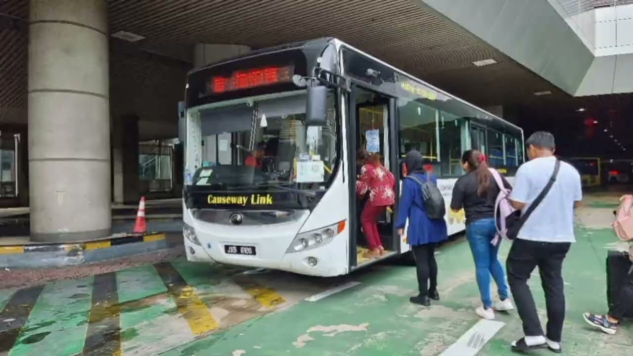 Causeway Link Bus Service CWL [Johor Bahru Checkpoint → Larkin Sentral] | Day Timelapse