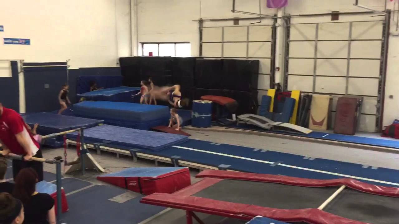 Front handspring layout rudi - YouTube