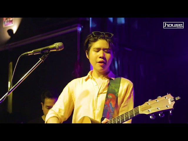 อ้าว - Atom ชนกันต์ ( live at House rangsit) class=