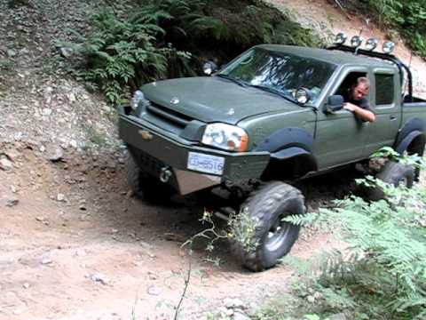 SAS nissan Frontier with V8 - YouTube