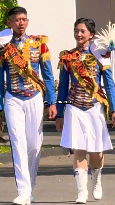 Momen Kak Salma Taruni Cantik Jalan Bareng Komandan Drumband AAU #drumband #aau