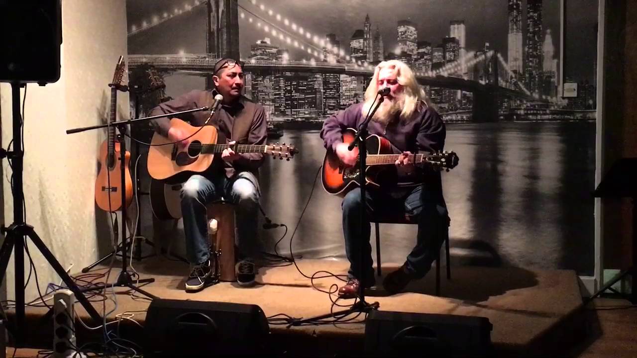 Simon Aldridge and Dave Dawes at Hedingham open mic