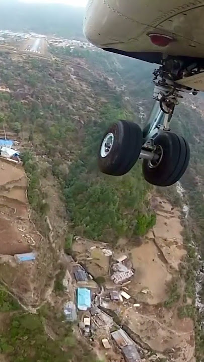 ⛔️Touchdown at the World’s Most Dangerous Airport : Lukla🇳🇵