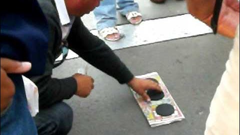 Three Disc Monte, Westminster Bridge, London